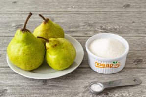 Груши вяленые в сушилке Груши вяленые в сушилке