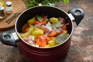 Индейка с картошкой и кабачками Индейка с картошкой и кабачками