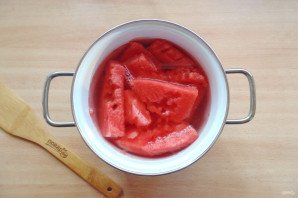 Маринованный арбуз быстрого приготовления