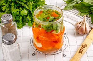 Маринованный чеснок с морковью на зиму