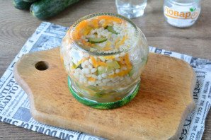 Огурцы с перловкой на зиму