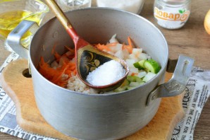 Огурцы с перловкой на зиму