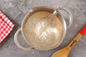 Оладьи на ряженке с яблоками