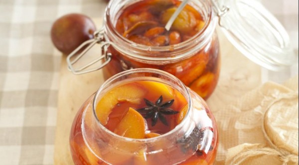 Пятиминутка из слив и персиков, пошаговый рецепт с фото