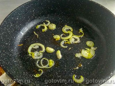 Жареное филе пангасиуса со спагетти из кабачков Жареное филе пангасиуса со спагетти из кабачков