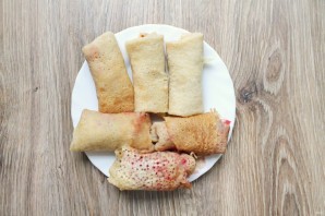 Блинчики с яблоком и брусникой