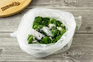 Быстрые малосольные огурцы в пакете Быстрые малосольные огурцы в пакете