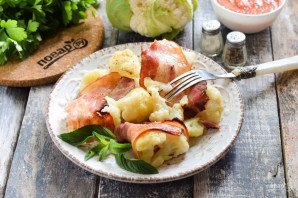 Цветная капуста в беконе Цветная капуста в беконе