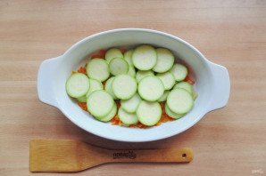 Хек с кабачками в духовке