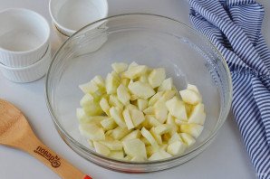 Яблочный десерт