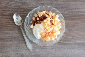 Яблоки запеченные в духовке со сметаной