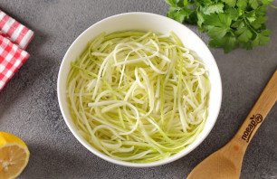 Кето-кабачки маринованные