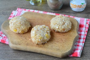 Котлеты из индейки с кукурузой