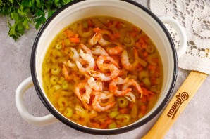 Крем-суп из сельдерея с креветками