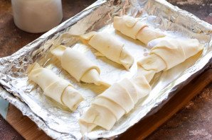 Круассаны с малиной