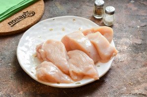 Куриные биточки с цукини и овощами