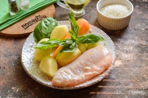 Куриный суп с базиликом