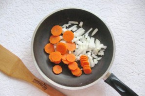 Куриный суп с сельдереем и рисом