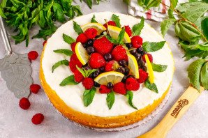 Лимонно-ягодный торт