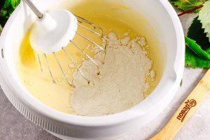 Лимонно-ягодный торт