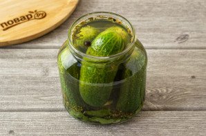 Маринованные огурцы с уксусом