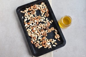 Мед с орехами