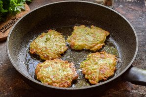 Оладьи из кабачков с беконом