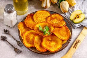 Оладьи на кокосовом молоке с яблоками