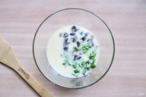 Омлет с брокколи и грибами