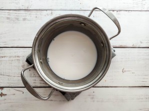 Овсяная каша с яблоком и изюмом Овсяная каша с яблоком и изюмом