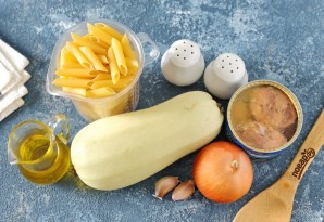 Паста с цукини и тунцом