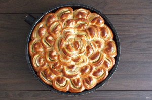 Пирог "Хризантема" с яблоками