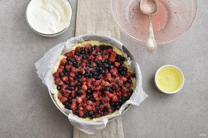 Пирог с ягодной начинкой