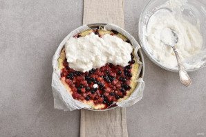 Пирог с ягодной начинкой