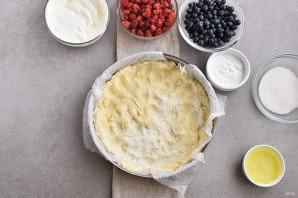 Пирог с ягодной начинкой