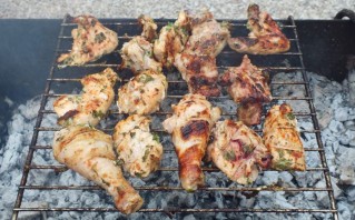 Шашлык из курицы с кинзой