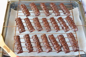 Шоколадный батончик с карамелью