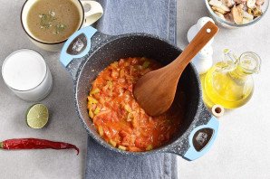 Суп из коктейля морепродуктов