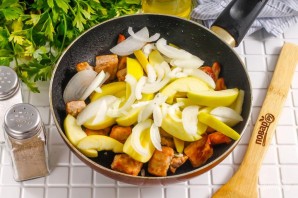 Свинина с яблоками