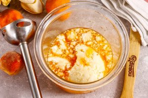 Творожное суфле с персиками