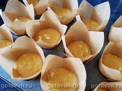 Тыквенные маффины с белым шоколадом и штрейзельной крошкой Тыквенные маффины с белым шоколадом и штрейзельной крошкой