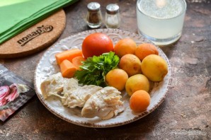 Заливное из куриного филе с абрикосами Заливное из куриного филе с абрикосами