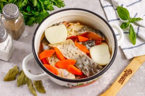 Заливное из сазана