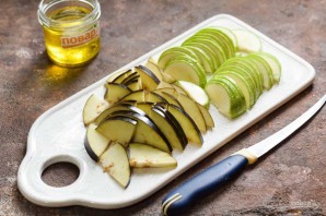 Армянская закуска из баклажанов и кабачков