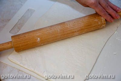 Булочки-завитушки с курицей и яйцом