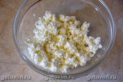 Бутерброды с красной икрой и творогом и укропом Бутерброды с красной икрой и творогом и укропом