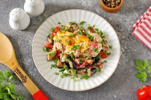 Горбуша с баклажанами