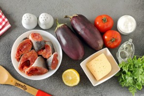 Горбуша с баклажанами в духовке