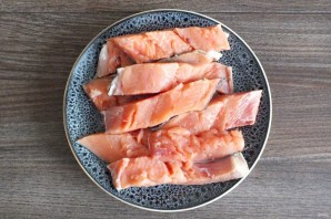 Горбуша со шпинатом и сливками