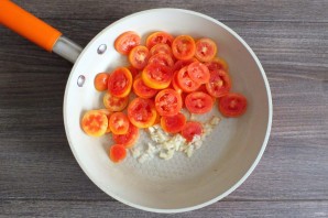 Горбуша со шпинатом и сливками